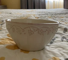 LONGABERGER VINTAGE VINE SOUP/CEREAL BOWL -CREAM - HOLDS 18 OUNCES