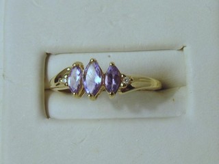 Anello in oro giallo 10 carati con diamanti 0 02 ct tanzanite sintetica 5X3 mm 4 5 x 2 5 mm ciascuno