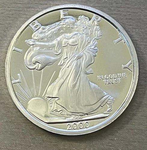 2000 Walking Liberty Dawn of New Millennium 1ozt .999 Fine Silver Round