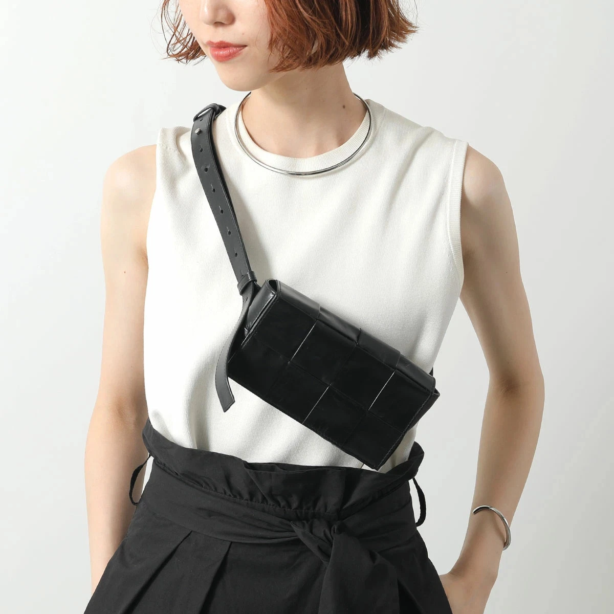 Bottega Veneta — BOTTEGA VENETA Cassette 651053 VCQ72 Women's Belt Bag - Black only