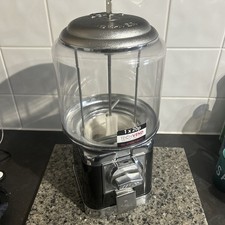 Vintage Beaver RB16 Coin Operated Machine Sweet/Toy Vending Machine Man Cave