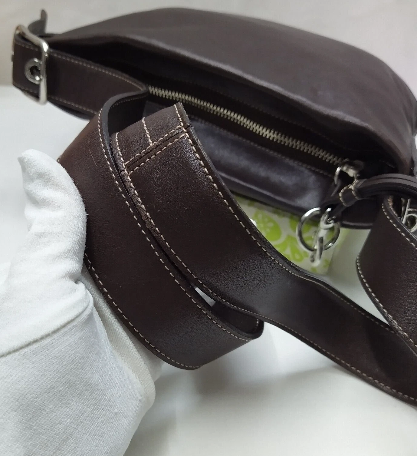 Borsa a tracolla Coach in pelle marrone con chiusura e cerniera Vintage