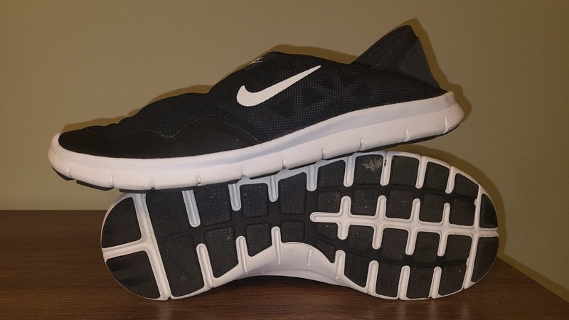 Nike Vintage Dual Ride Stretch  Slip On Black/White Sneakers  Size 12