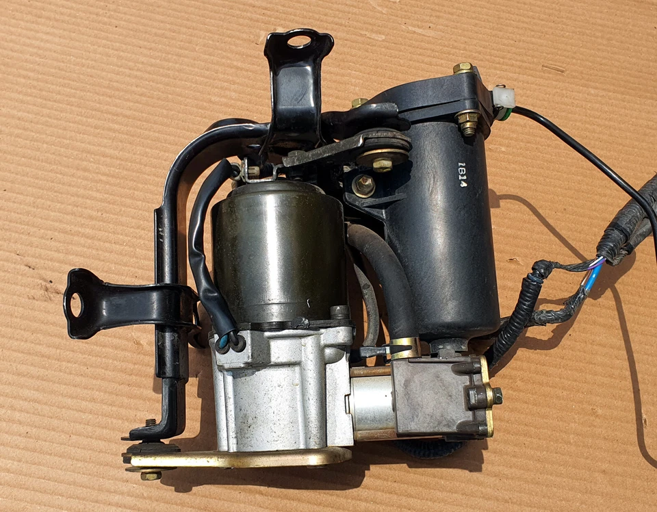 Control de altura del compresor de suspensión neumática Lexus LS430 01-06 48910-50050 OEM usado Foto 4 de 4