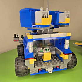 LEGO Alien Conquest: Earth Defense HQ (7066) Complete W/Minifigures, Inst. & Box