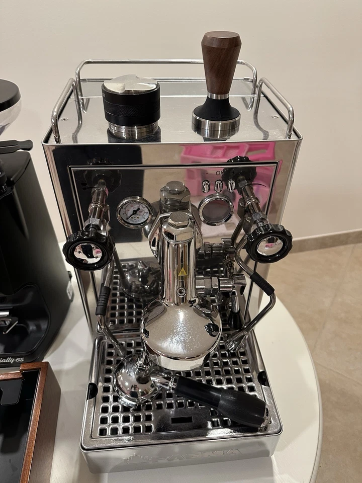 Faema Carisma - Image 3 of 3