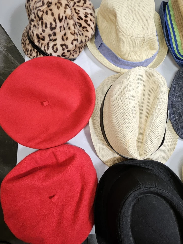 Lote De 18 Sombreros De Niña - Boinas, Fedoras, Sombrero De Sol, Sombreros De Newsboy Lote Grande Foto 3 de 4