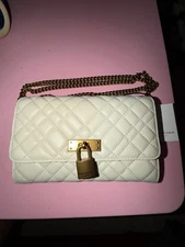 KURT GEIGER Brixton Pearl Withe Leather Small Lock Chain Purse Crossbody NWT