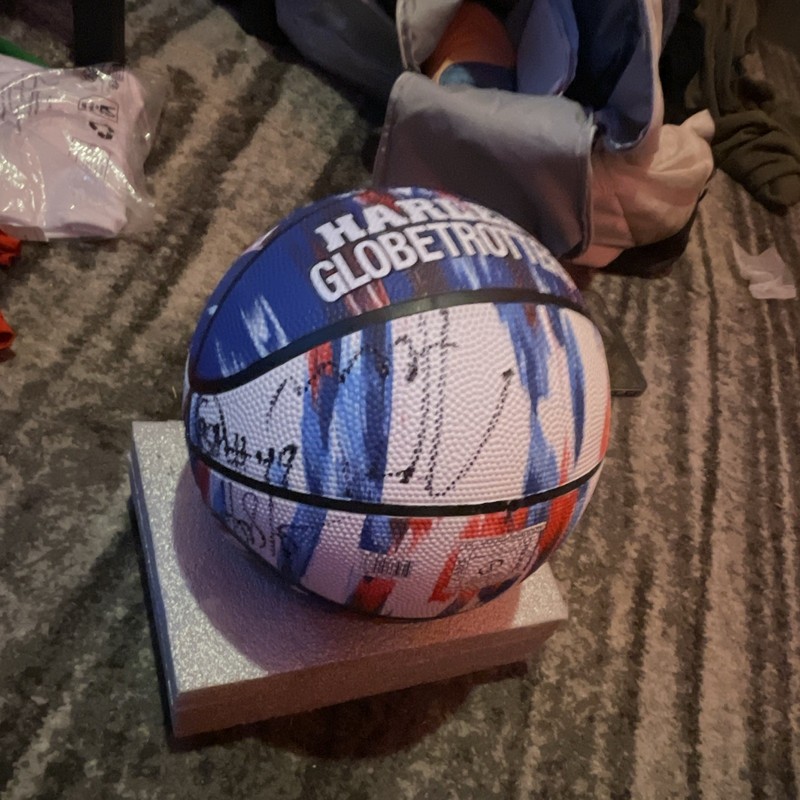 Spalding Harlem Globetrotters Basketball Ball Blue White Red Multiple Autographs