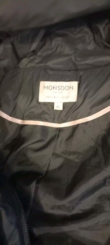 Women's Monsoon Jacket - Picture 2 of 4