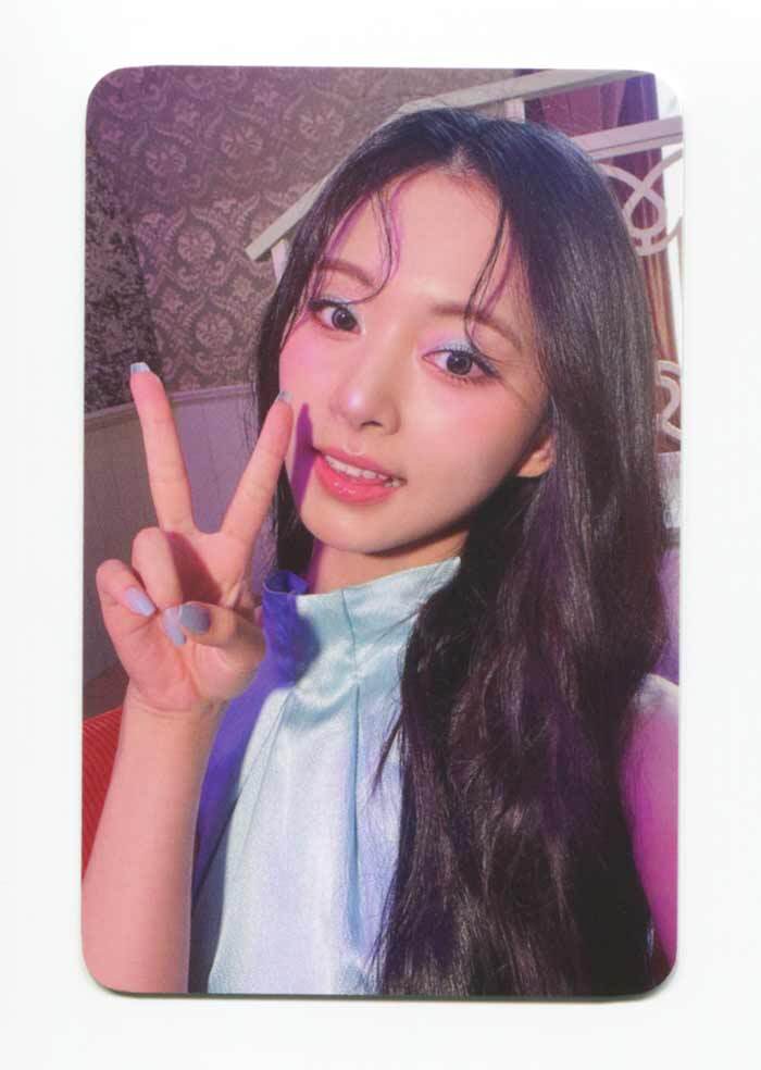 TZUYU - 1st Mini Album abouTZU [WITHMUU] PREORDER EXCLUSIVE