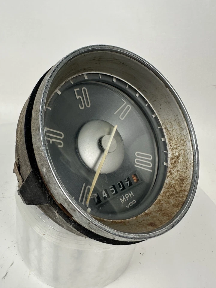 Vintage VW Volkswagen Type 3 Speedometer Fastback Squareback Notchback  - Image 2 of 4