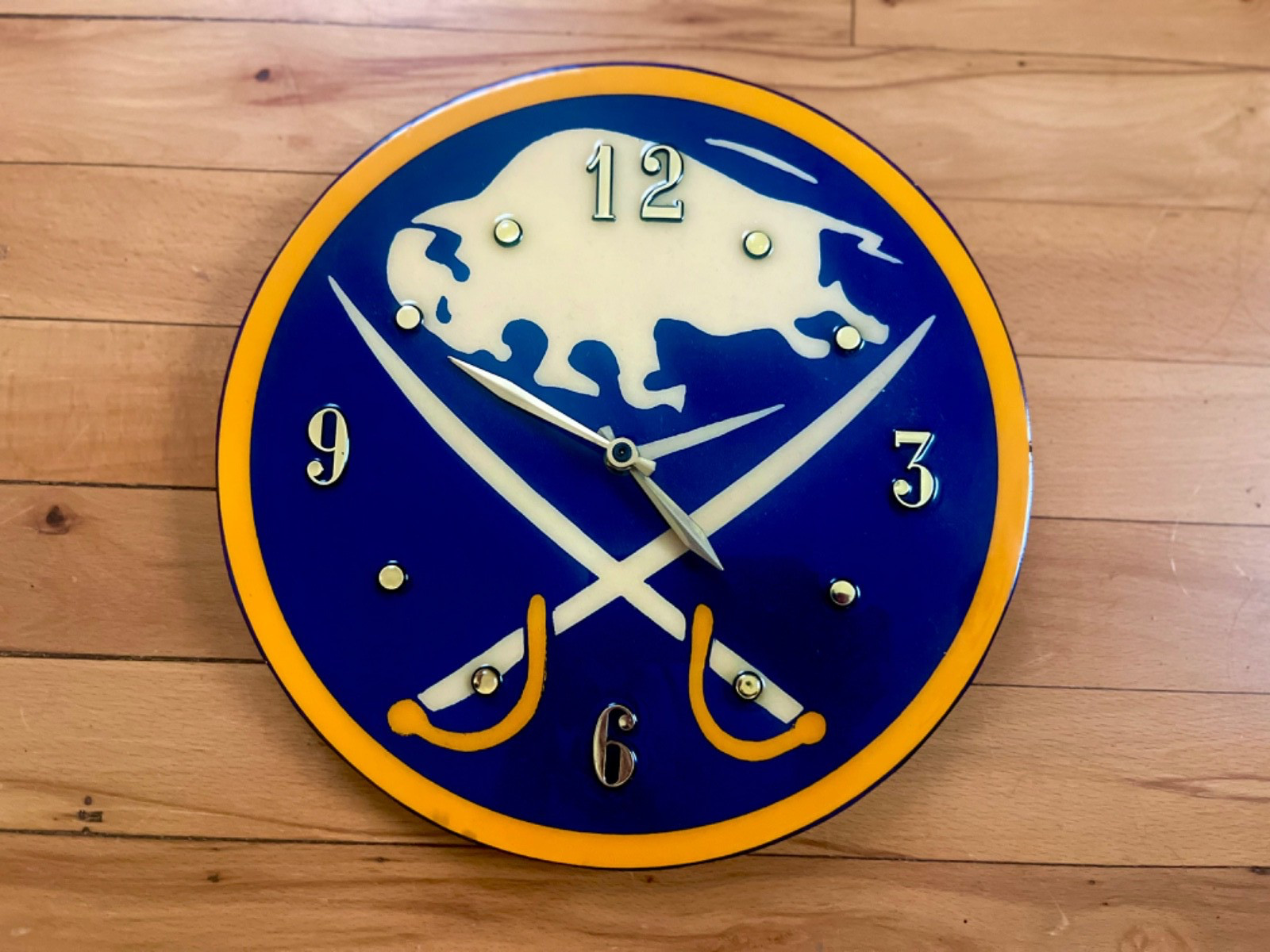 Vintage (Buffalo Sabres) Wood-Cut (Wall Clock)