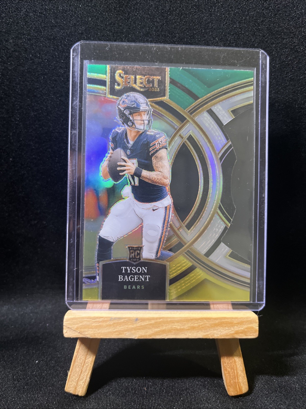 2023 Panini Select - Tyson Bagent #123 Green & Yellow Prizm Die-Cut (RC)