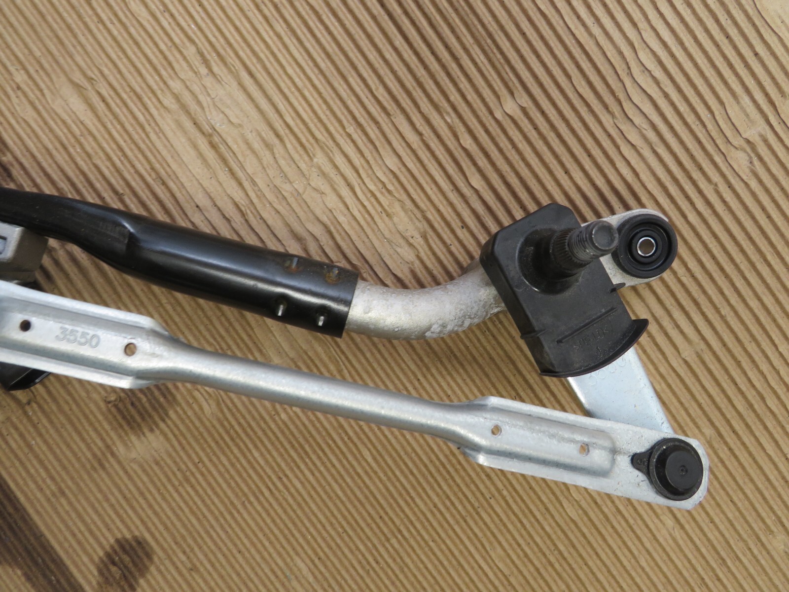 20202022 HYUNDAI PALISADE WINDSHIELD WIPER MOTOR WITH LINKAGE ASSEMBLY 1K MILES eBay