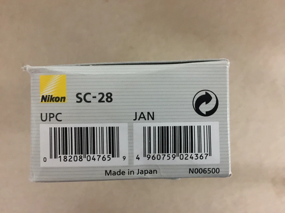 Nikon SC-28 TTL Remote Coiled Cord - Image 4 of 4