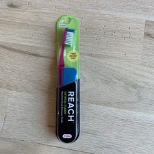 Reach Crystal Clean Firm Toothbrush with Toothbrush Cover