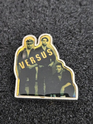 PARFUM ➔ VERSUS ➔ Pin/Pins *aus Sammlung* 18188 - 第 1/1 張圖片