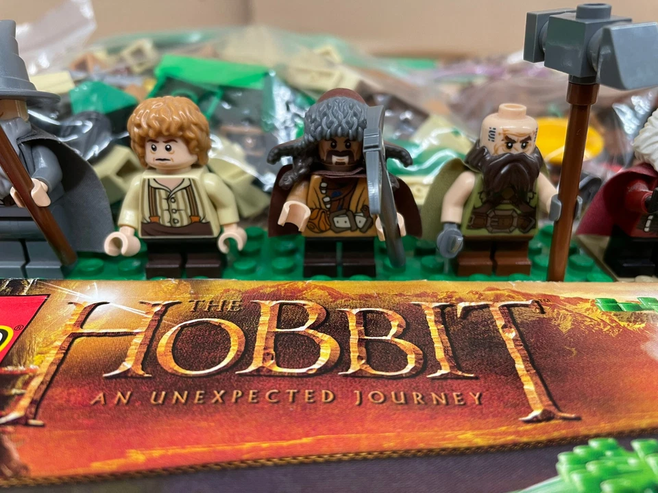 LEGO The Hobbit 79003 An Unexpected Gathering 6 Minifigures 652 Pieces No Box - Image 4 of 4