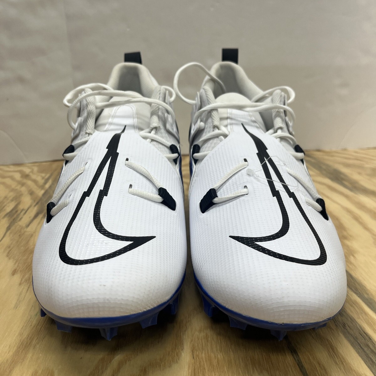 Nike Alpha Menace Pro 3 Mid Men display picture 1