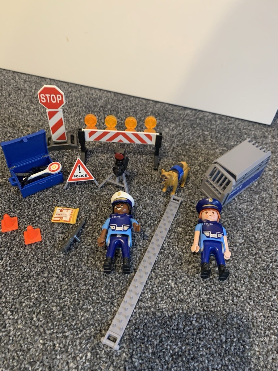 Playmobil Police Roadblock And Dog 6924 UK