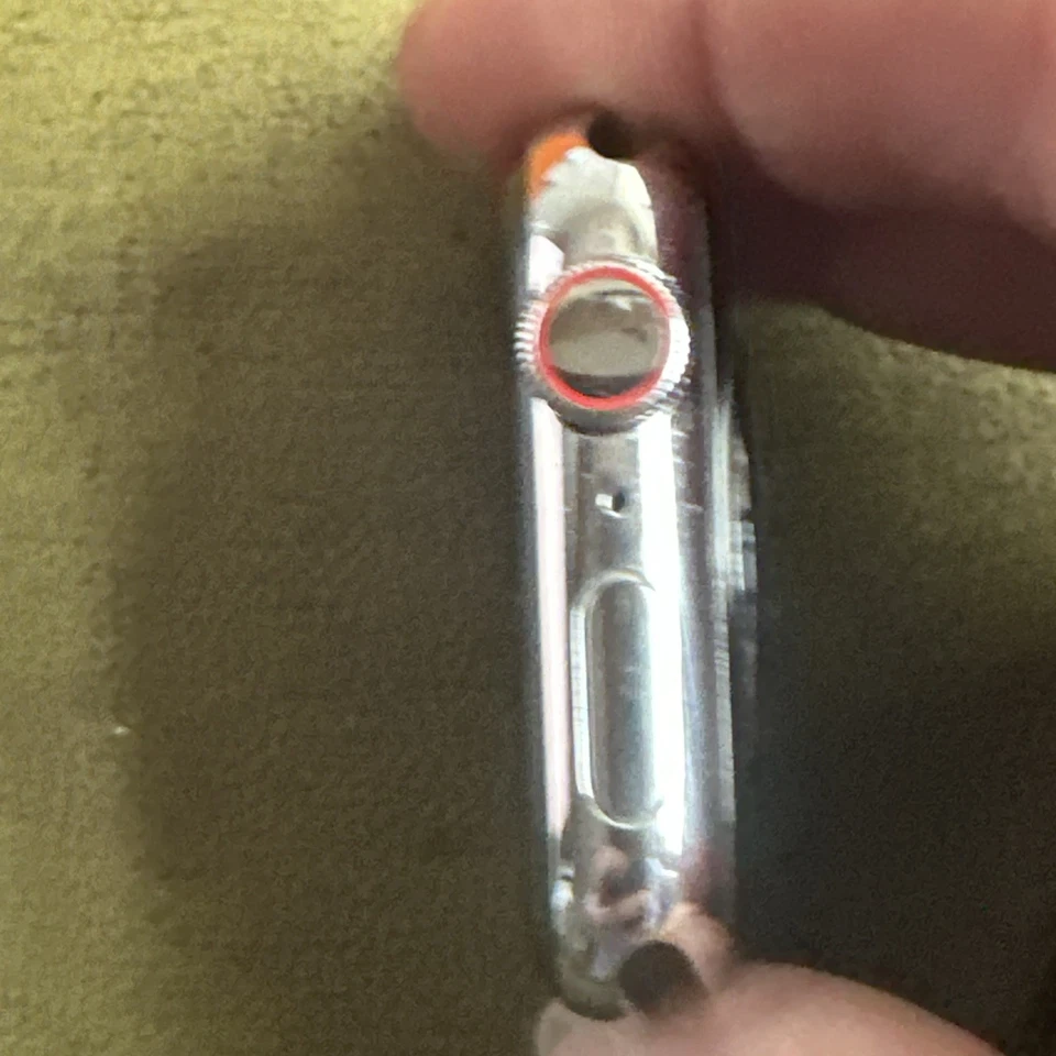 Apple Watch ⌚️ Hermes series 6 44mm ( Mint Condition ) WiFi + 4G, 100% battery - Image 4 of 4