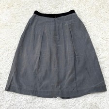 Margaret Howell knee-length flared skirt size 2 gray
