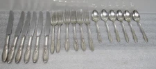 18 PCS ONEIDA ENCORE 9-1/8" dinner knives, 7.5" dinner forks, 6" tea spoons