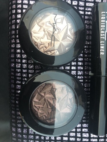 MAC Starry-Eyed SMOKY Kit Eyeshadow Mascara Eyeliner NIB  - Picture 3 of 6