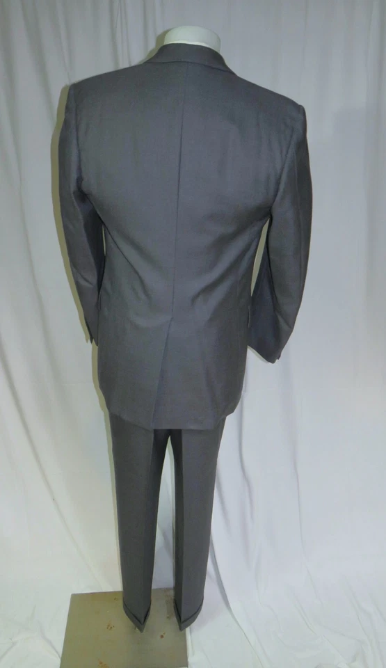 William Fioravanti Bespoke Gray Gabardine Vintage Two Button Suit 38L - Image 2 of 4