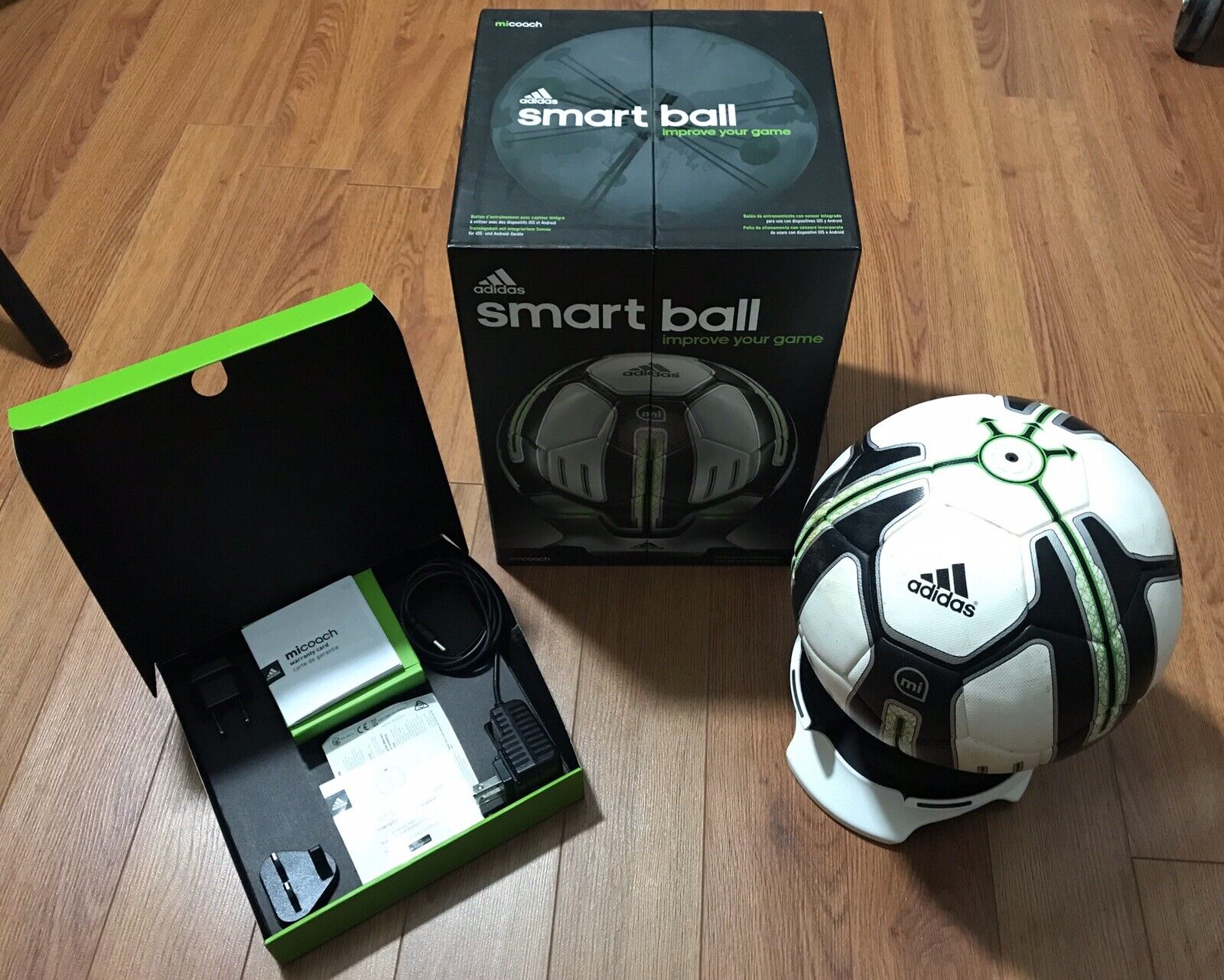 miCoach Smart Ball Training Ball Integrated Sensor Size 5 eBay