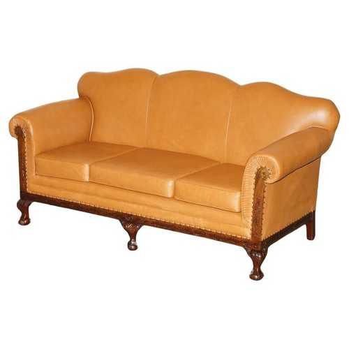 RESTORED ANTIQUE VICTORIAN CLAW & BALL FEET COGNAC BROWN LEATHER THREE SEAT SOFA - 第 1/21 張圖片