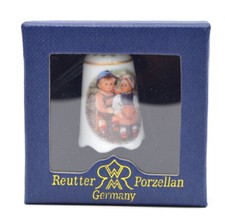 Reutter Porzellan Fingerhut K&auml;the Kruse Br&uuml;derchen & Schwesterherz