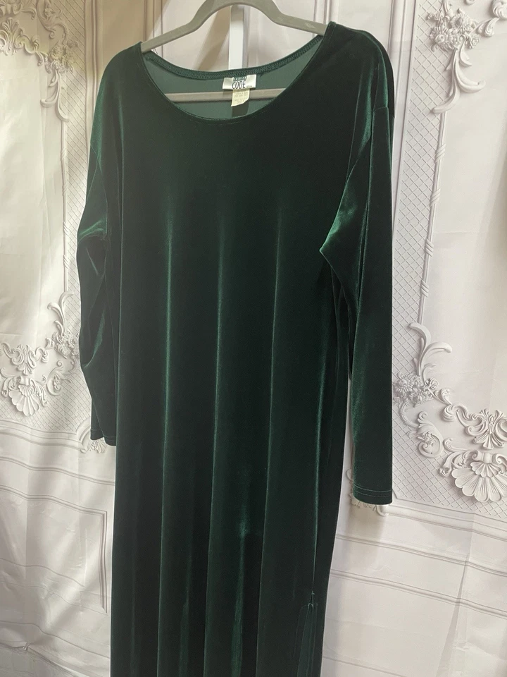 Fashion Code USA Green Velvet Vintage Side Split Holiday Maxi XL Dress - Image 2 of 4