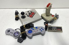 Menge 5 verschiedene 3rd Party Controller für NES und SNES FÜR TEILE UNGETESTET 