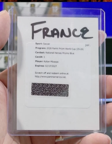 Panini Prizm World Cup 2026 Kylian Mbappe France National Heroes BLUE Auto /49