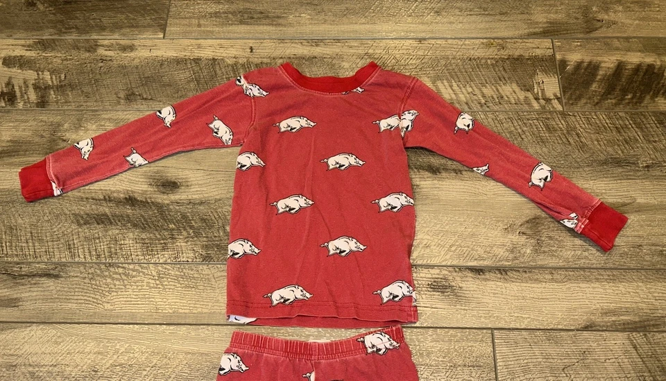 Arkansas Razorbacks 2 Piece Pajamas Wes and Willy Pants Red Boys Size 3T - Image 3 of 4