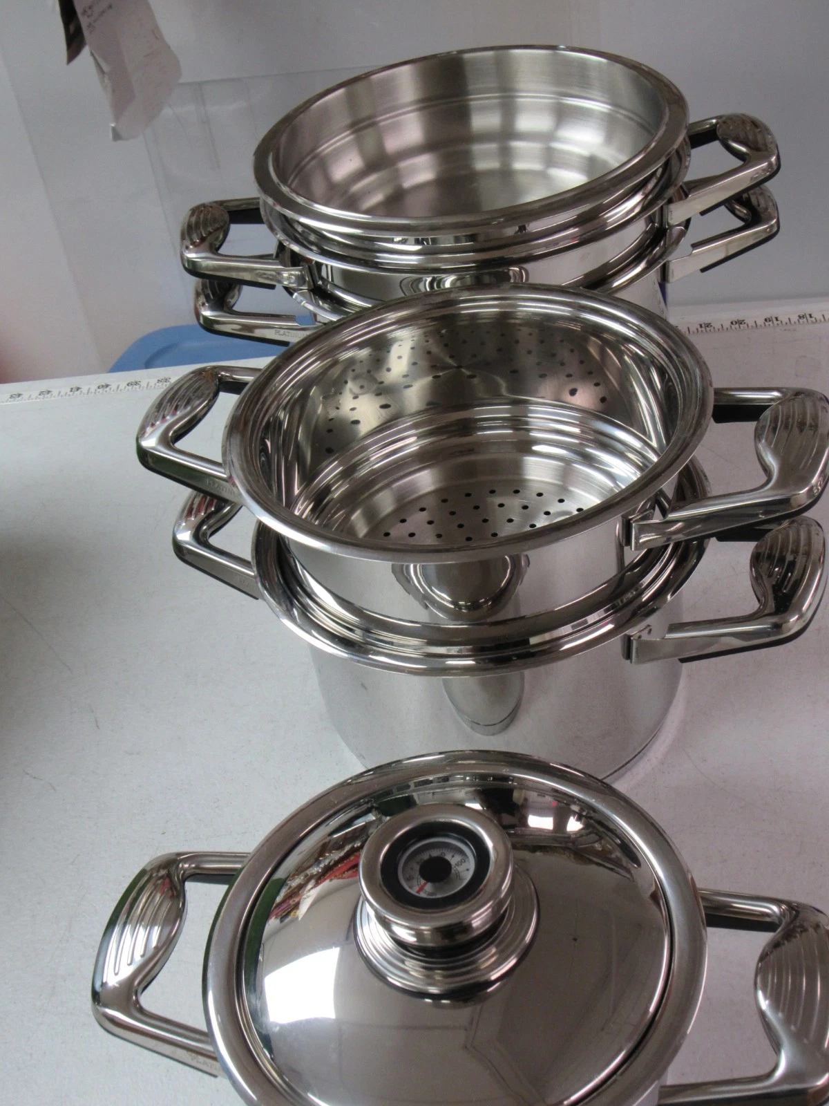Professional Platinum Cooking System 7 separate Pieces.