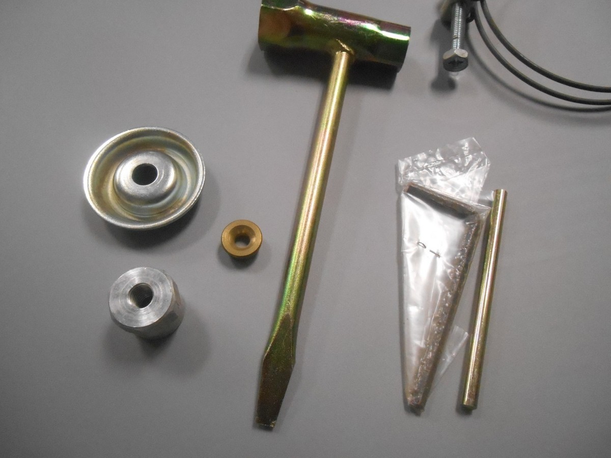 NOS Shindaiwa Bolt Guard Screwdriver/Plug Sucket Wrench Tools Fix