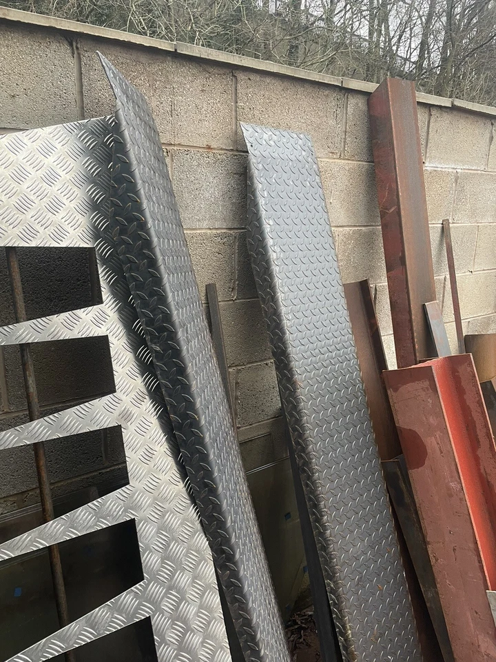 heavy duty car extention ramp .. tested at 2 ton - Image 2 of 4