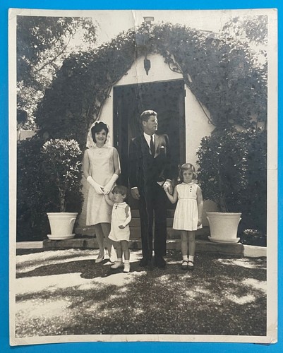 JFK Jackie Kennedy John Caroline 8 x 10 Original Vintage Photograph - 第 1/2 張圖片