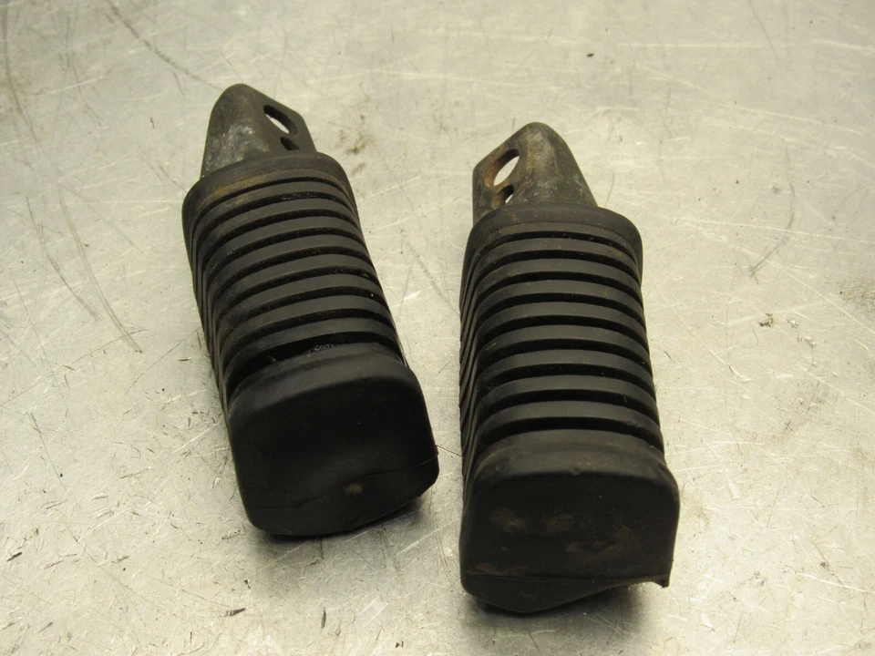 1984 Moto Guzzi V65 C apoio para os pés apoio para os pés GU39440700 - Imagem 2 de 4