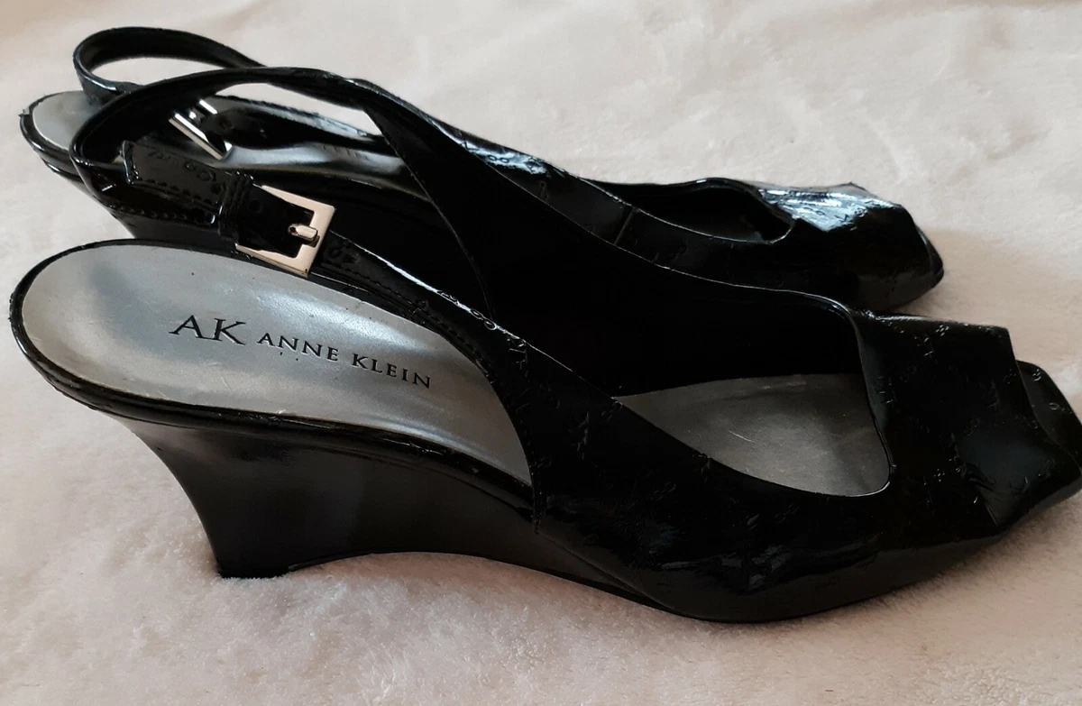 Anne klein sales peep toe wedges