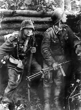WW2 Photo WWII German Wehrmacht Soldiers World War Two Germany / 2521