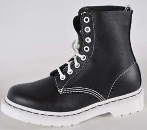 pascal virginia black