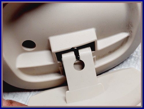 MANIGLIA SCHIENALE SEDILE SINISTRO SX GUIDA RIBALTA BEIGE FIAT 500 mod 312 - Foto 13 di 16