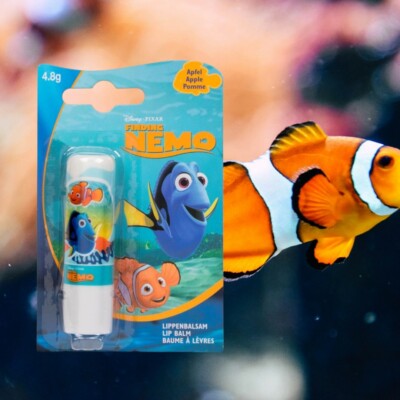 DISNEY FINDING NEMO Lippenbalsam mit Apfelgeschmack für Kinder 4,8 g  Apple