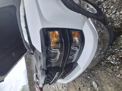 Used Left Headlight Assembly fits: 2015 Chevrolet Silverado 1500 pickup reflecto