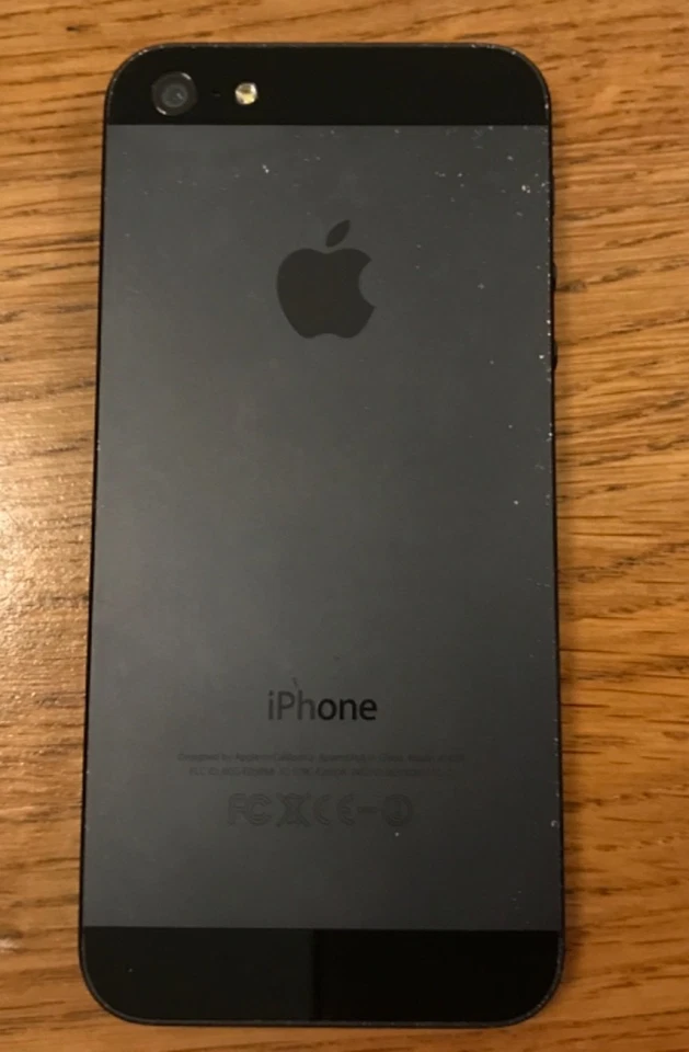 iPhone 5 16GB Black Unlocked in original box Model 1429 - Image 3 of 4