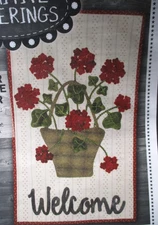 Primitive Gatherings Wool Applique Pattern - Summer Welcome Banner - 11 x 21"